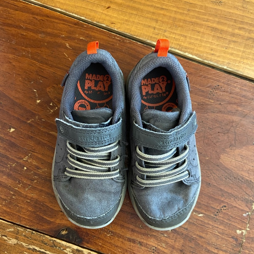 Stride Rite Made 2 Play Shoes